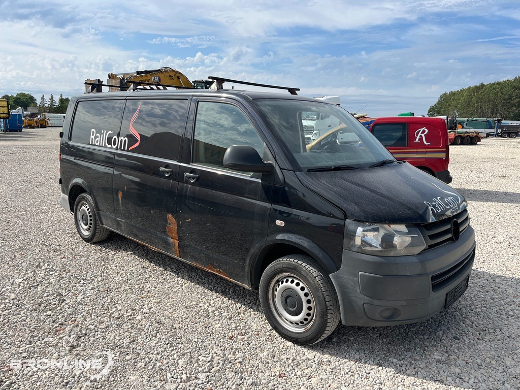 2010 Volkswagen Transporter T5 4x4 2.0 103kW - Xe van nhỏ gọn: hình 2 2010 Volkswagen Transporter T5 4x4 2.0 103kW - Xe van nhỏ gọn: hình 2