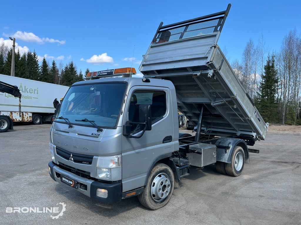 2013 Mitsubishi Fuso Canter 7C15 Tipper - Xe ben: hình 2 2013 Mitsubishi Fuso Canter 7C15 Tipper - Xe ben: hình 2