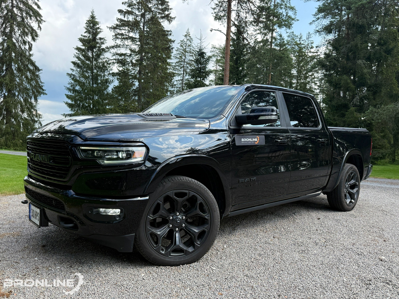 2021 RAM 1500 Limited 3.0d 194kW Crew Cab 4X4 N1 - Xe bán tải: hình 1 2021 RAM 1500 Limited 3.0d 194kW Crew Cab 4X4 N1 - Xe bán tải: hình 1