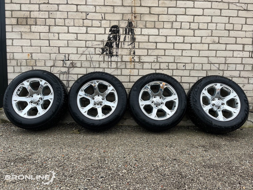 RAM 1500 Wheels 275/60 R20 - Bánh xe: hình 2 RAM 1500 Wheels 275/60 R20 - Bánh xe: hình 2