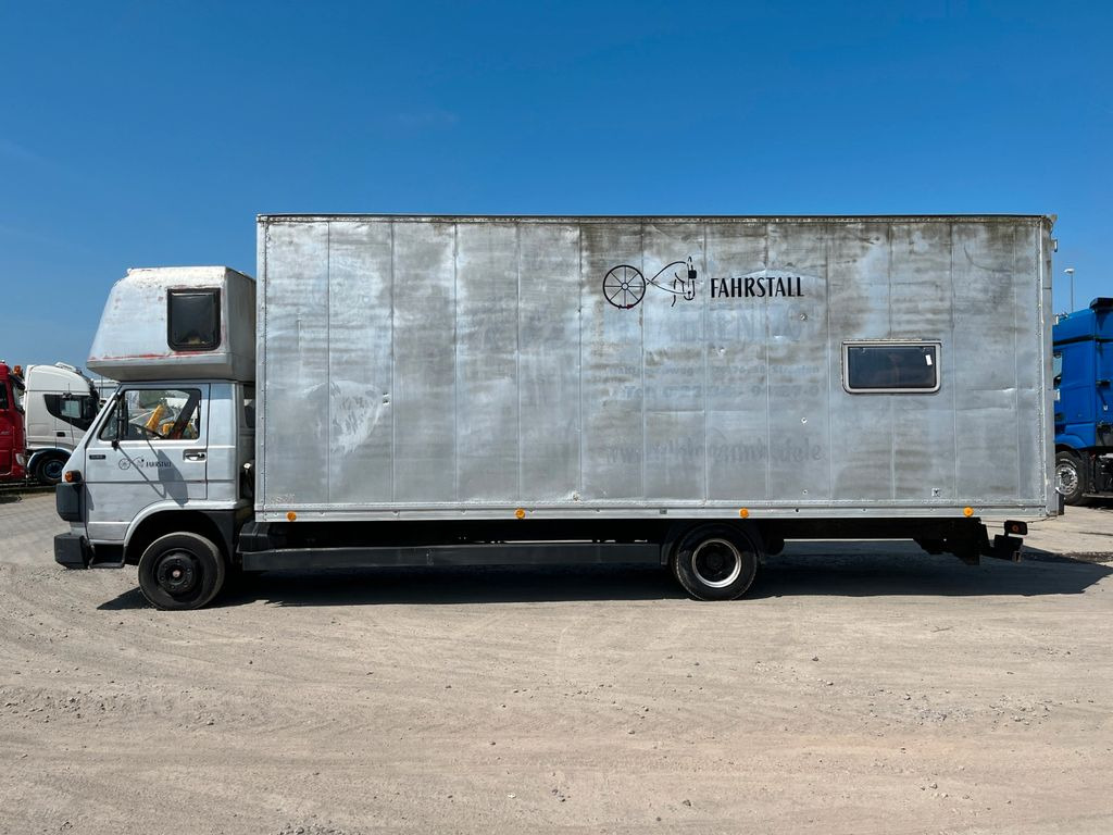 MAN VW-MAN LO2 Koffer Schlafkabine MAN VW-MAN LO2 Koffer Schlafkabine - Xe tải nhỏ thùng kín: hình 2 MAN VW-MAN LO2 Koffer Schlafkabine MAN VW-MAN LO2 Koffer Schlafkabine - Xe tải nhỏ thùng kín: hình 2