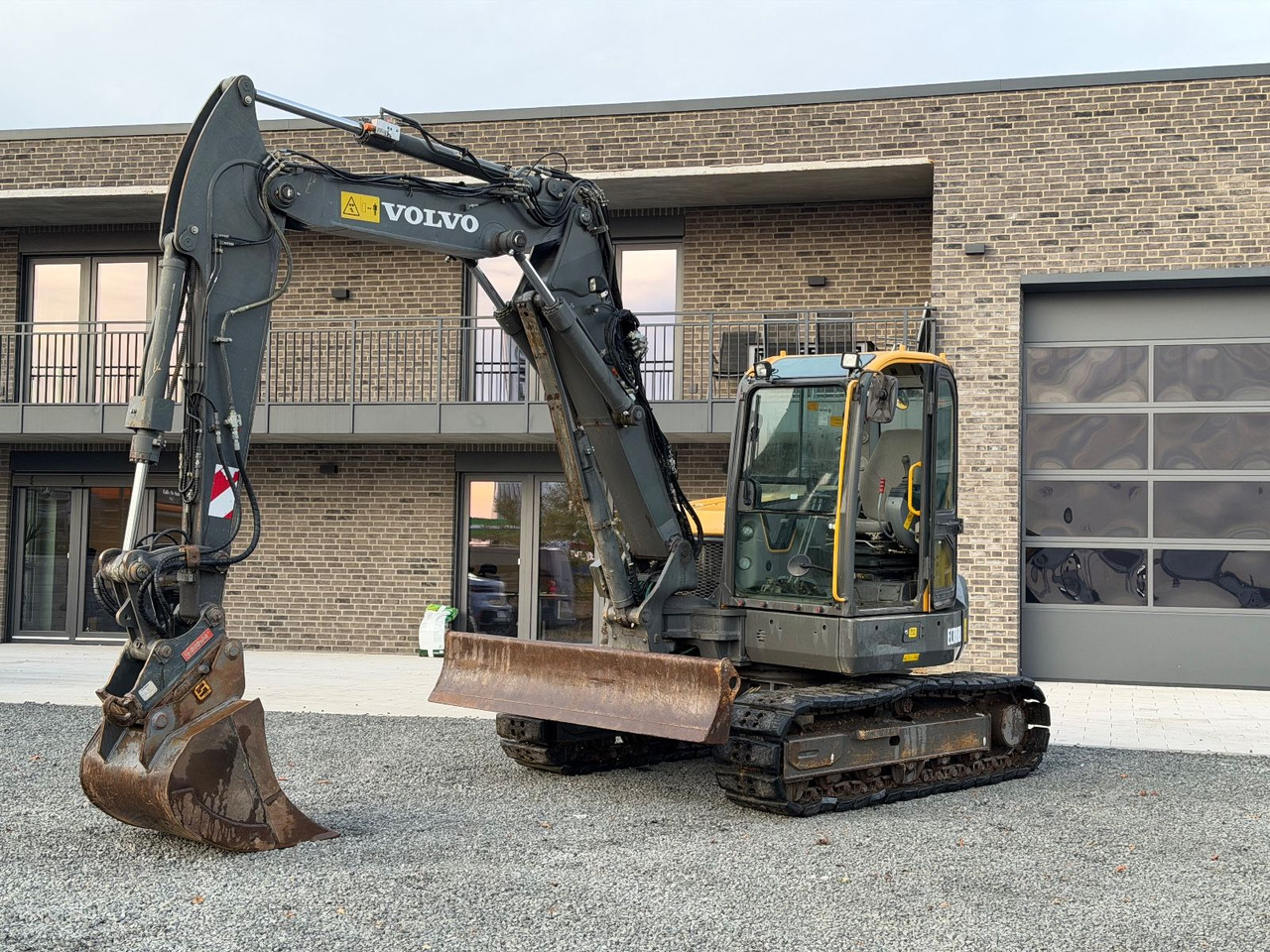 Volvo ECR 88 D Verstellauslger OQ Oilquick - Máy xúc mini: hình 4 Volvo ECR 88 D Verstellauslger OQ Oilquick - Máy xúc mini: hình 4