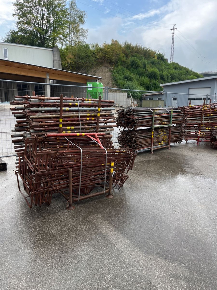 Fassadengerüst Ringer 2700 m2 - Trang thiết bị xây dựng: hình 2 Fassadengerüst Ringer 2700 m2 - Trang thiết bị xây dựng: hình 2