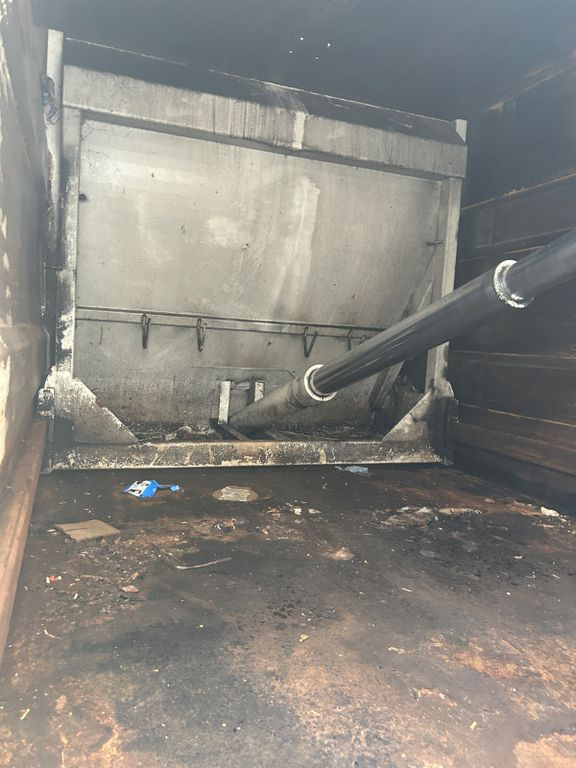 MAN TGA 26.310 6x2 BL MAN TGA 26.310 6x2 BL - Xe tải chở rác: hình 4 MAN TGA 26.310 6x2 BL MAN TGA 26.310 6x2 BL - Xe tải chở rác: hình 4