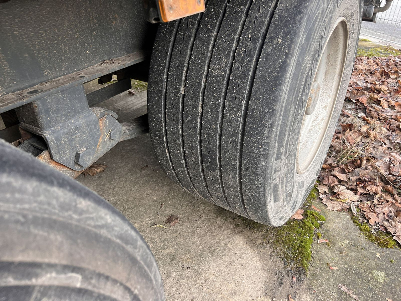 14 t Tandemkipper- Tieflader, Breitbereifung - Rơ moóc ben: hình 4 14 t Tandemkipper- Tieflader, Breitbereifung - Rơ moóc ben: hình 4