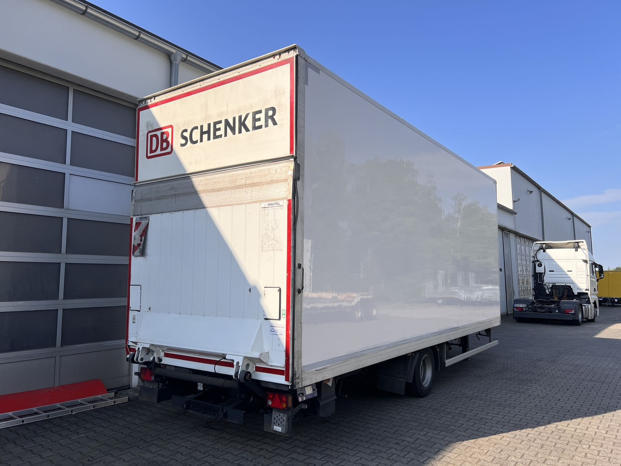 Ackermann Z-KA-F10.5/7,6 1 Achs Kofferanhänger, Ladebordwand - Rơ moóc hộp kín: hình 4 Ackermann Z-KA-F10.5/7,6 1 Achs Kofferanhänger, Ladebordwand - Rơ moóc hộp kín: hình 4