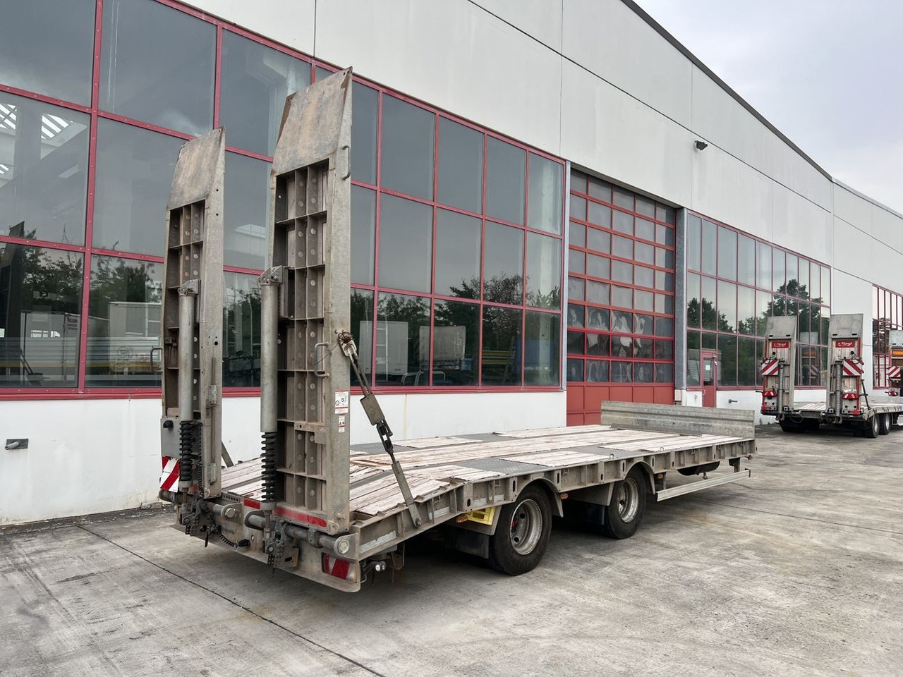 Humbaur 21 t Tandemtieflader - Rơ moóc thùng thấp: hình 4 Humbaur 21 t Tandemtieflader - Rơ moóc thùng thấp: hình 4