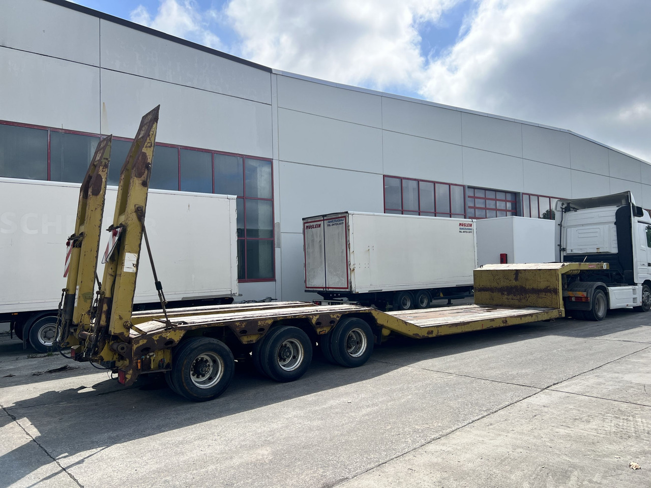 LANGENDORF SATBUE 30/38 3 Achs Tiefbett- Satteltieflader - Sơ mi rơ moóc thùng thấp: hình 5 LANGENDORF SATBUE 30/38 3 Achs Tiefbett- Satteltieflader - Sơ mi rơ moóc thùng thấp: hình 5