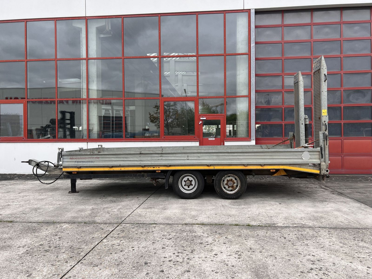 Möslein 13 t Tandemtieflader - Rơ moóc thùng thấp: hình 2 Möslein 13 t Tandemtieflader - Rơ moóc thùng thấp: hình 2