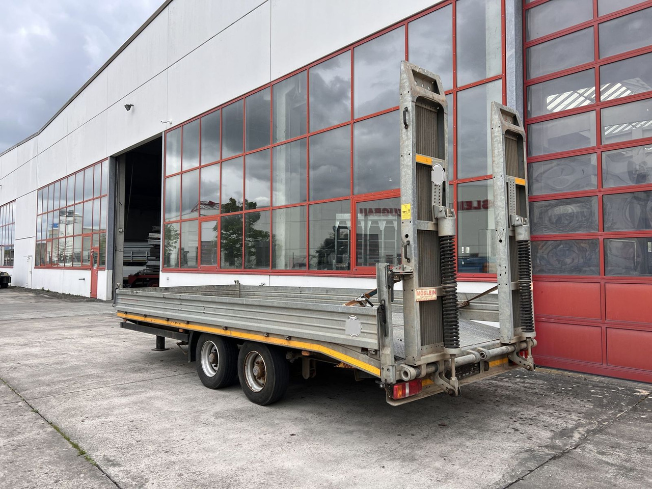 Möslein 13 t Tandemtieflader - Rơ moóc thùng thấp: hình 5 Möslein 13 t Tandemtieflader - Rơ moóc thùng thấp: hình 5