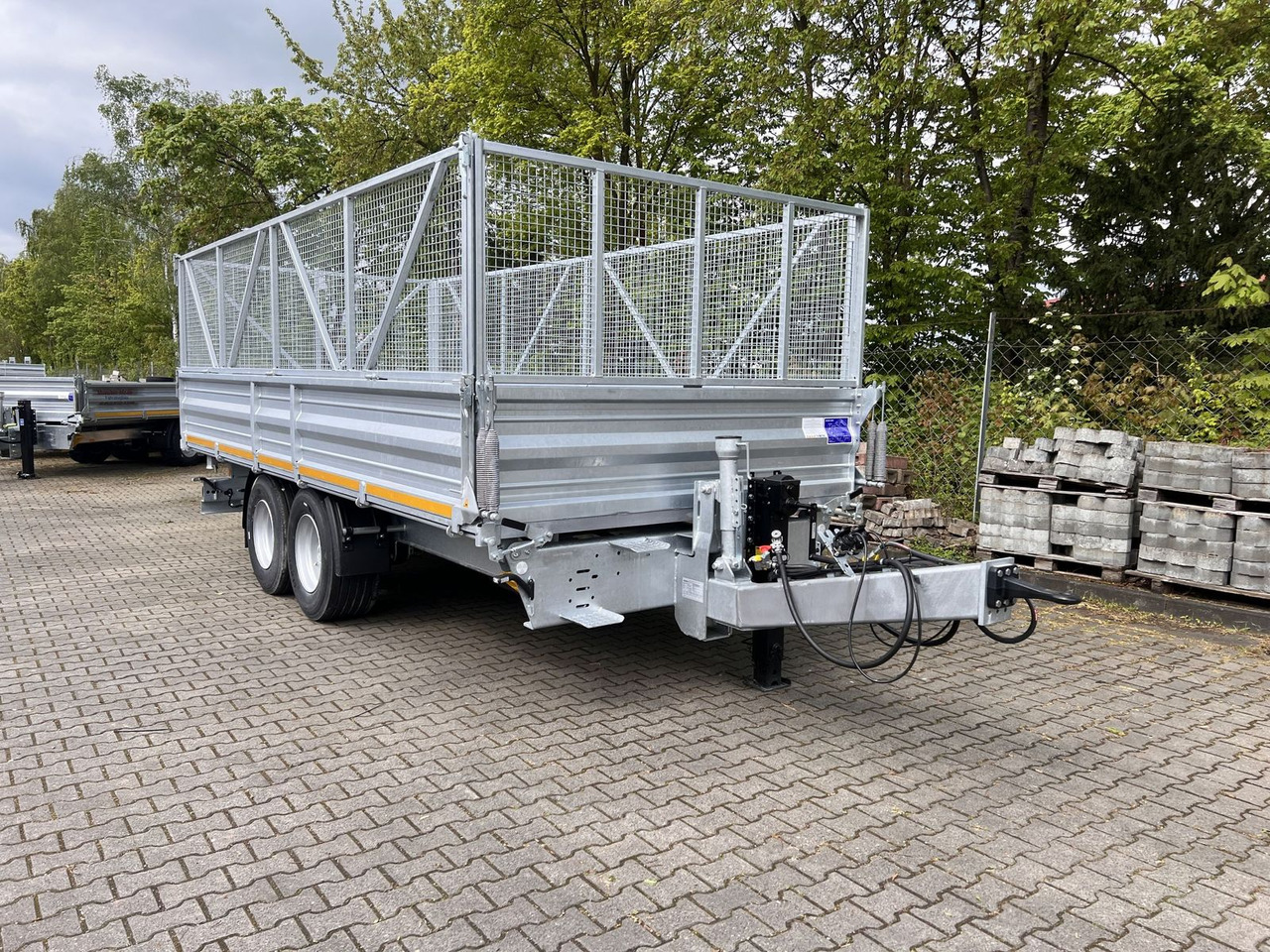 Möslein 14 t Tandem- Kipper Tieflader 5,70 m lang, Brei - Rơ moóc ben: hình 2 Möslein 14 t Tandem- Kipper Tieflader 5,70 m lang, Brei - Rơ moóc ben: hình 2
