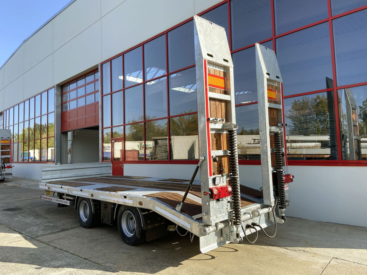 Möslein 19 t Tandemtieflader, Luftgefedert, NEU - Rơ moóc thùng thấp: hình 4 Möslein 19 t Tandemtieflader, Luftgefedert, NEU - Rơ moóc thùng thấp: hình 4
