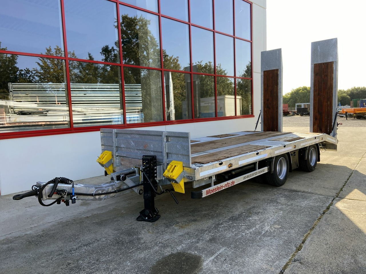 Möslein 19 t Tandemtieflader, Luftgefedert, NEU - Rơ moóc thùng thấp: hình 5 Möslein 19 t Tandemtieflader, Luftgefedert, NEU - Rơ moóc thùng thấp: hình 5