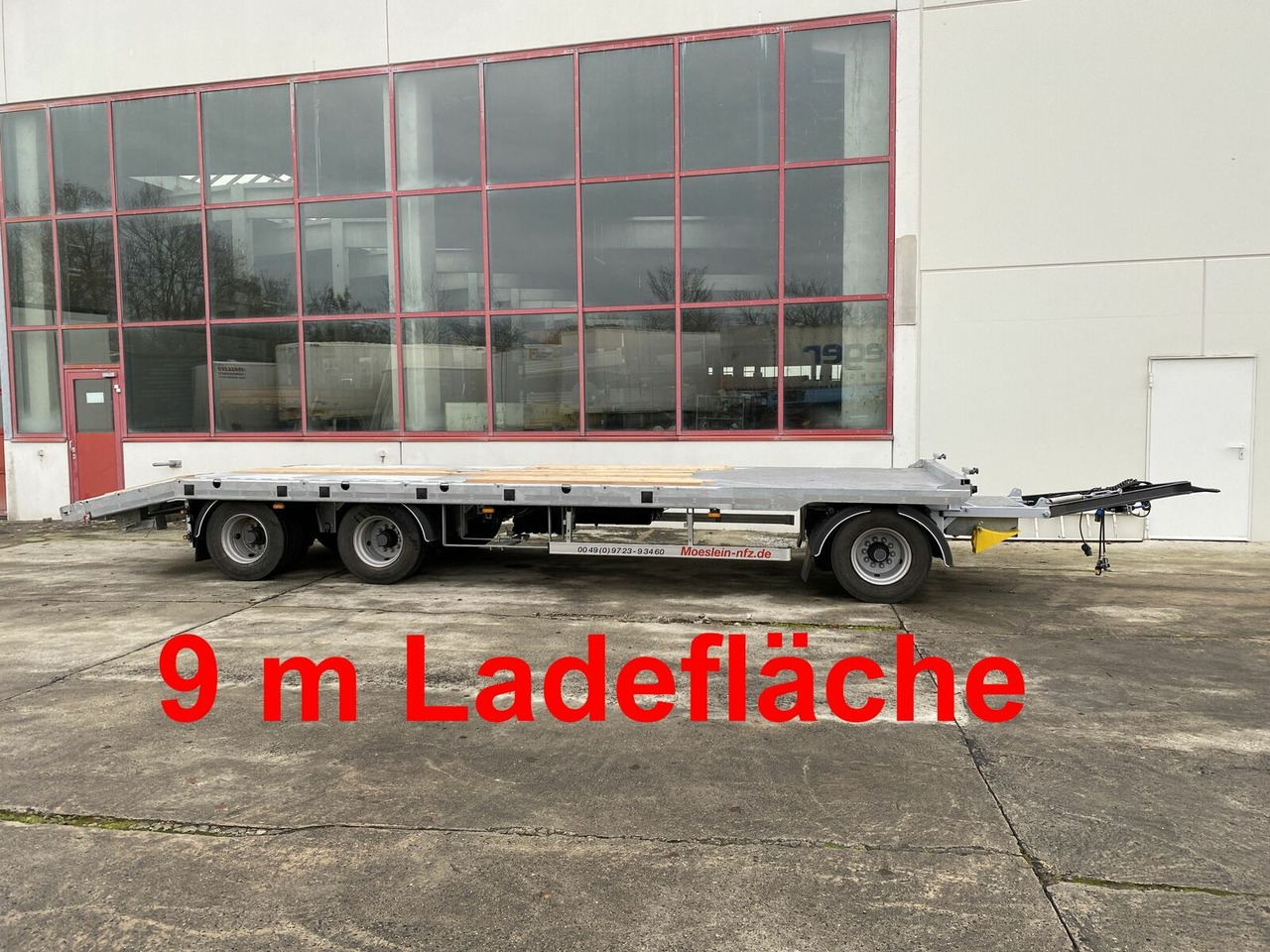 Möslein 3 Achs Tieflader gerader Ladefläche 9 m, Neufah - Rơ moóc thùng thấp: hình 1 Möslein 3 Achs Tieflader gerader Ladefläche 9 m, Neufah - Rơ moóc thùng thấp: hình 1
