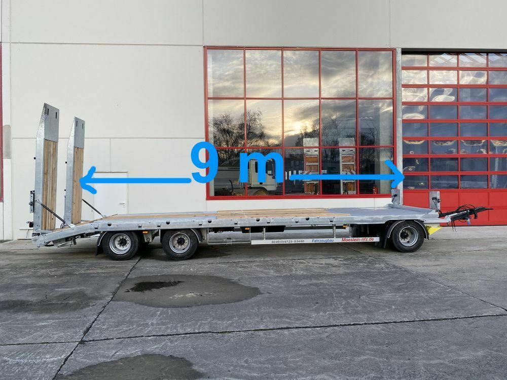 Möslein 3 Achs Tieflader mit gerader Ladefläche 9 m, Ne - Rơ moóc thùng thấp: hình 1 Möslein 3 Achs Tieflader mit gerader Ladefläche 9 m, Ne - Rơ moóc thùng thấp: hình 1