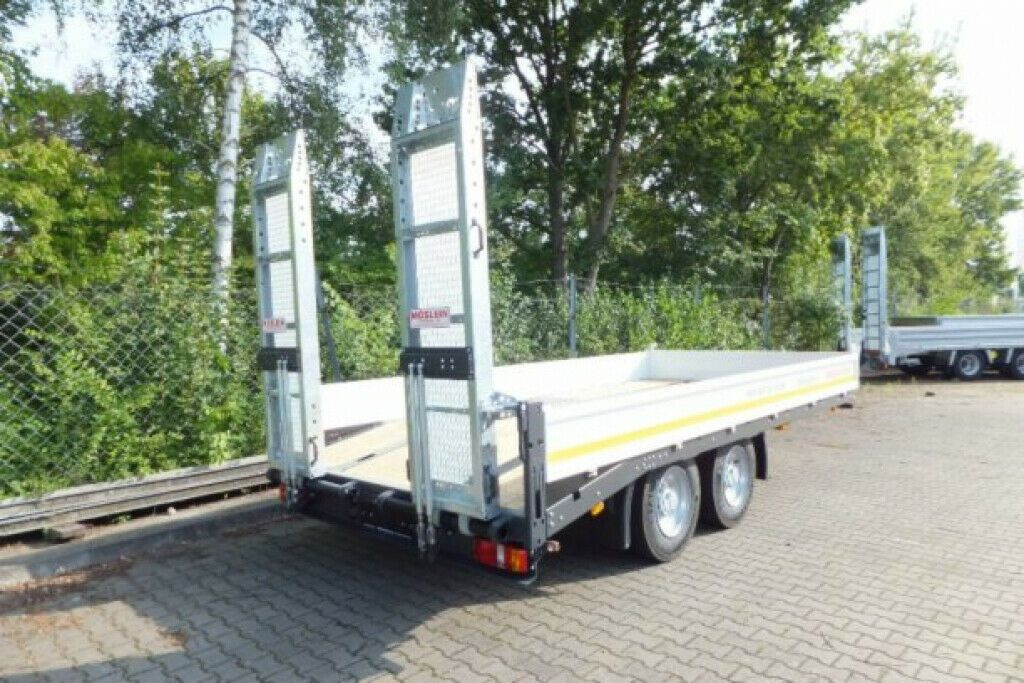 Möslein Neuer Tandemtieflader 13 t GG - Rơ moóc thùng thấp: hình 4 Möslein Neuer Tandemtieflader 13 t GG - Rơ moóc thùng thấp: hình 4