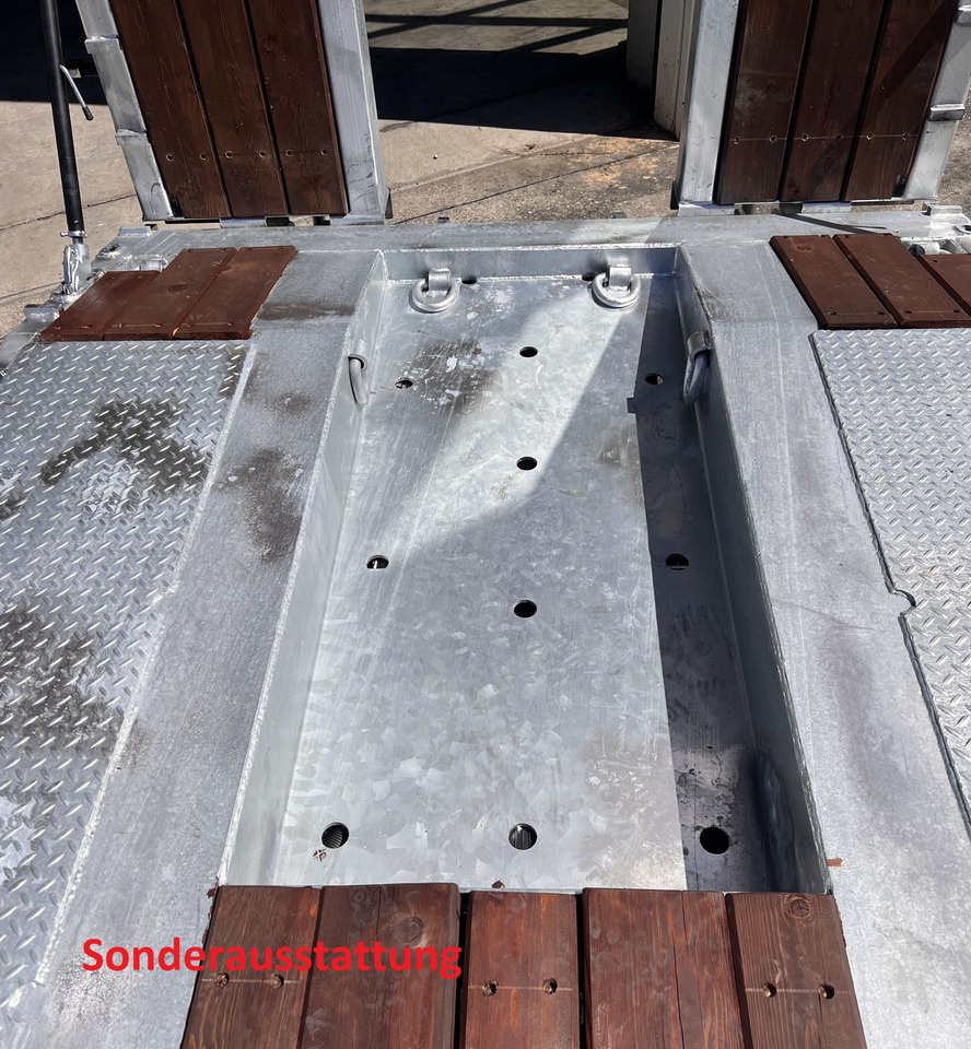 Möslein T 3-8,20 P VB H1  3 Achs Tieflader mit gerader Ladefläche 8,10 m, Neufahrzeug - Rơ moóc thùng thấp: hình 4 Möslein T 3-8,20 P VB H1  3 Achs Tieflader mit gerader Ladefläche 8,10 m, Neufahrzeug - Rơ moóc thùng thấp: hình 4