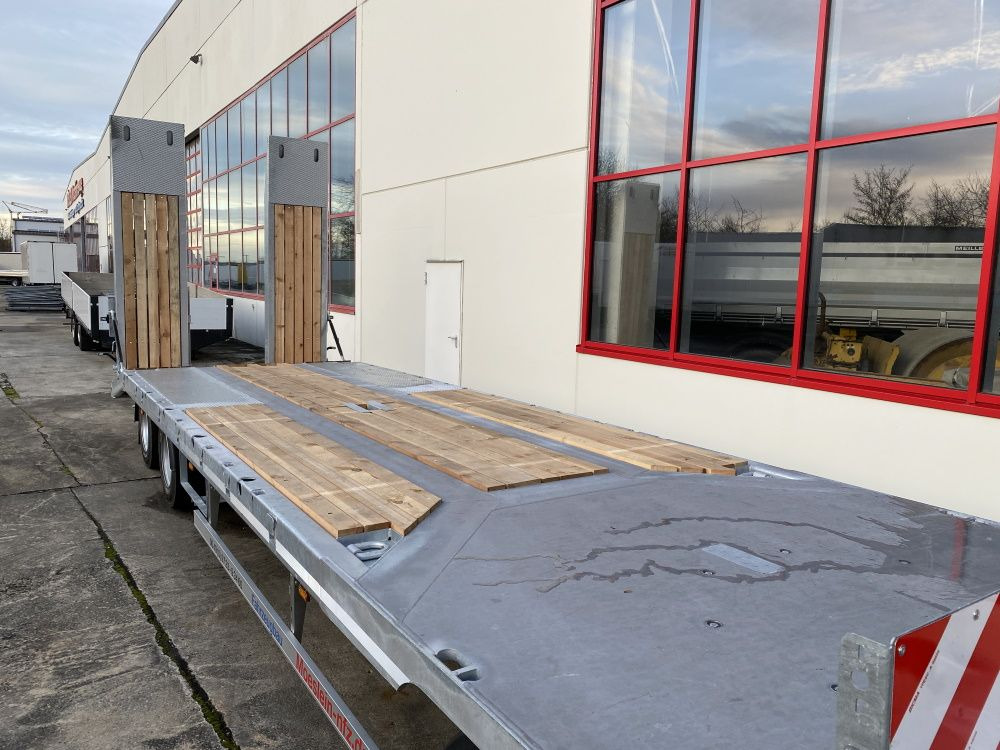 Möslein T 3-9,20 F Blatt  3 Achs Tieflader mit gerader Ladefläche 9 m, Neufahrzeug - Rơ moóc thùng thấp: hình 2 Möslein T 3-9,20 F Blatt  3 Achs Tieflader mit gerader Ladefläche 9 m, Neufahrzeug - Rơ moóc thùng thấp: hình 2
