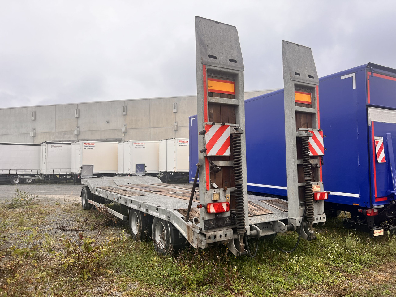 Möslein TA3 Schwebheim 3 Achs Tieflader, Verzinkt - Rơ moóc thùng thấp: hình 2 Möslein TA3 Schwebheim 3 Achs Tieflader, Verzinkt - Rơ moóc thùng thấp: hình 2
