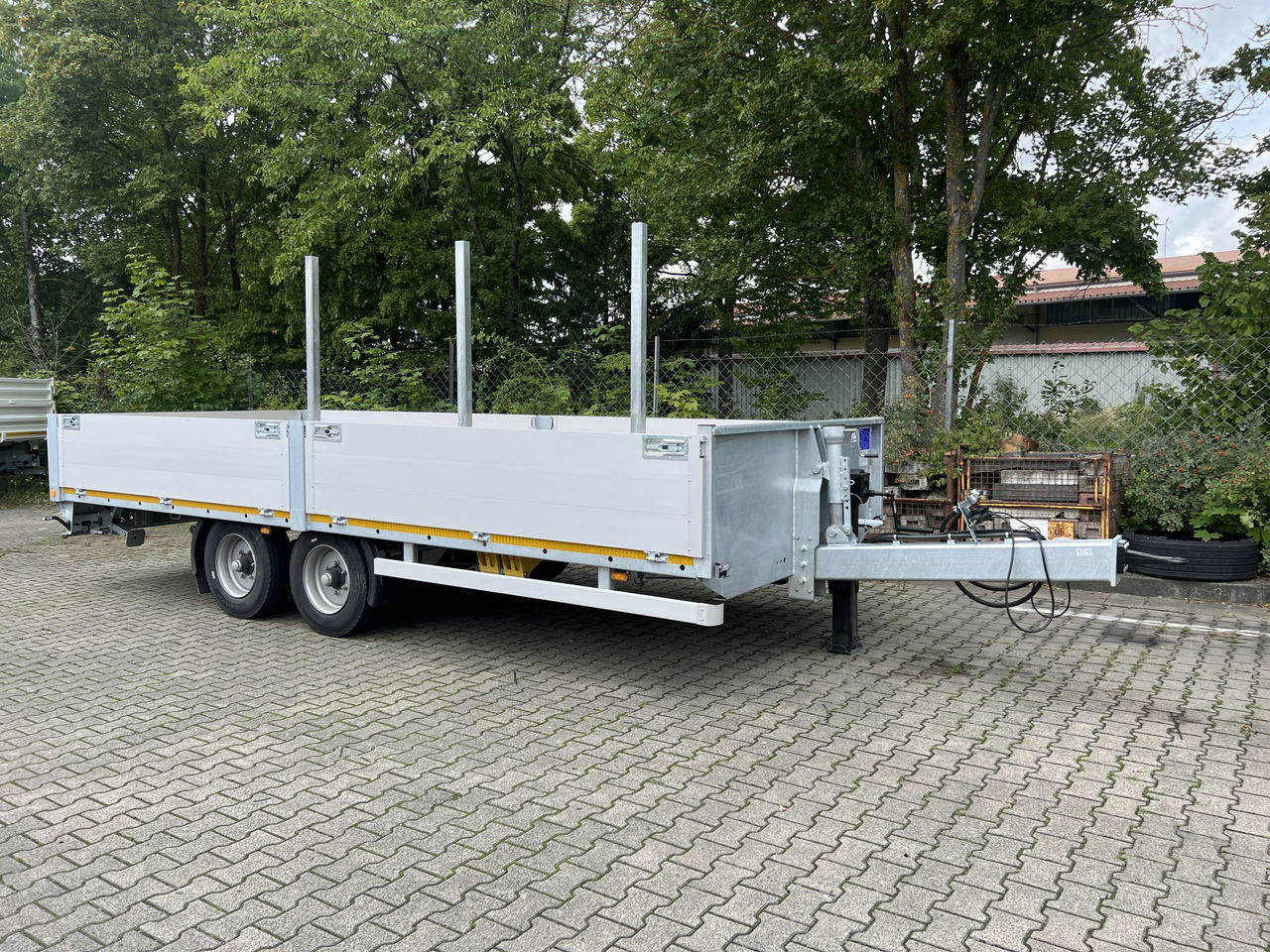 Möslein THT 11 G 6,2 L Tandem- Pritschenanhänger- Tieflader - Rơ moóc thùng lửng/ Phẳng: hình 1 Möslein THT 11 G 6,2 L Tandem- Pritschenanhänger- Tieflader - Rơ moóc thùng lửng/ Phẳng: hình 1