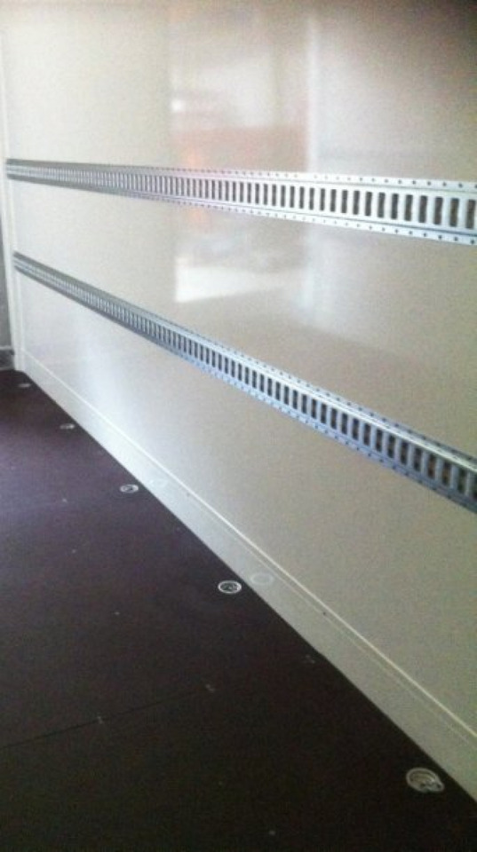 Möslein TKO 105  Tandem- Koffer- Anhänger-- Neufahrzeug -- - Rơ moóc hộp kín: hình 5 Möslein TKO 105  Tandem- Koffer- Anhänger-- Neufahrzeug -- - Rơ moóc hộp kín: hình 5