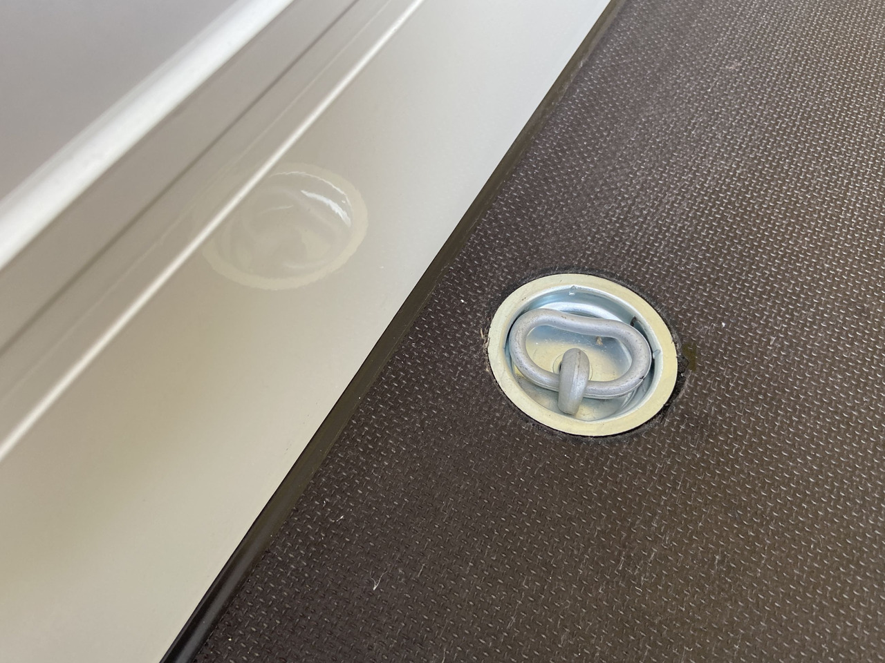 Möslein TKO105 D-L 7 m Tandem Koffer, Ladebordwand 1,5 t + DurchladbarNeufahrzeug -- - Rơ moóc hộp kín: hình 5 Möslein TKO105 D-L 7 m Tandem Koffer, Ladebordwand 1,5 t + DurchladbarNeufahrzeug -- - Rơ moóc hộp kín: hình 5