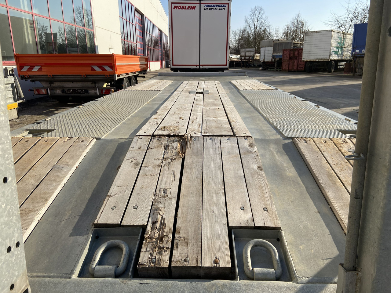 Möslein TO 3 F Schwebheim Neuwertig 3 Achs Tieflader 8,10 m Ladefläche - Rơ moóc thùng thấp: hình 5 Möslein TO 3 F Schwebheim Neuwertig 3 Achs Tieflader 8,10 m Ladefläche - Rơ moóc thùng thấp: hình 5