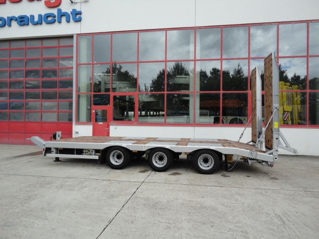 Möslein TT 31 31 t GG Tridem- Tieflader 3 AchsNeufahrzeug - Rơ moóc thùng thấp: hình 4 Möslein TT 31 31 t GG Tridem- Tieflader 3 AchsNeufahrzeug - Rơ moóc thùng thấp: hình 4