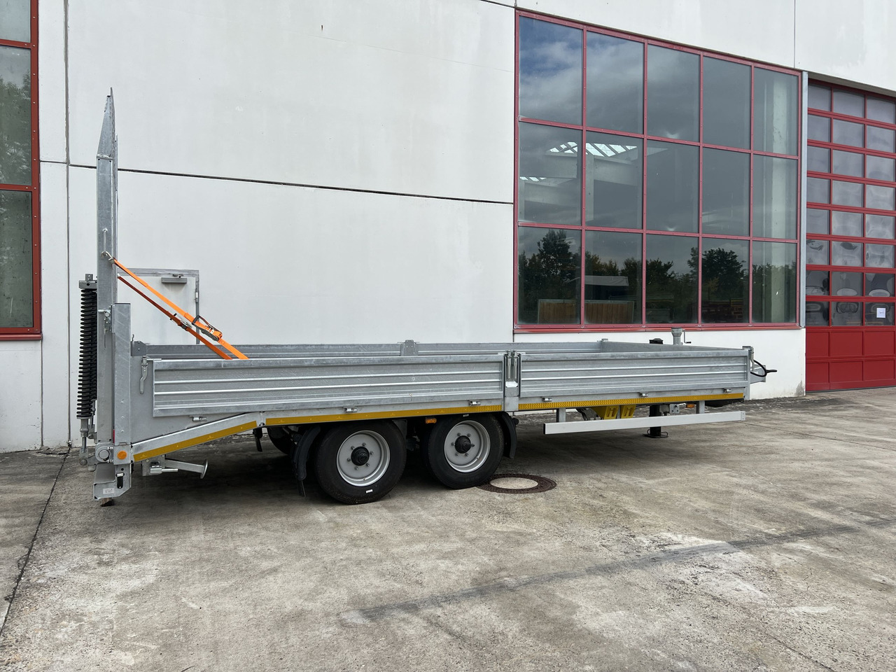 Möslein TT11 BR Neuer Tandemtieflader, breit Rampen - Rơ moóc thùng thấp: hình 5 Möslein TT11 BR Neuer Tandemtieflader, breit Rampen - Rơ moóc thùng thấp: hình 5