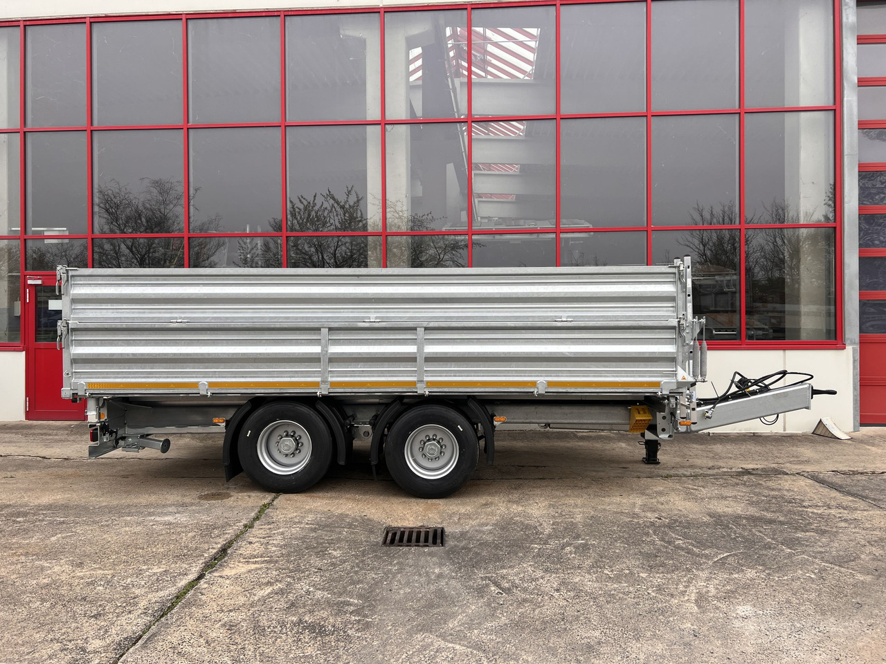 Möslein TTD 19 AB 19 t Tandem 3 Seiten Kipper TiefladerAufsatzbordwänden-- Neufahrzeug -- - Rơ moóc ben: hình 1 Möslein TTD 19 AB 19 t Tandem 3 Seiten Kipper TiefladerAufsatzbordwänden-- Neufahrzeug -- - Rơ moóc ben: hình 1