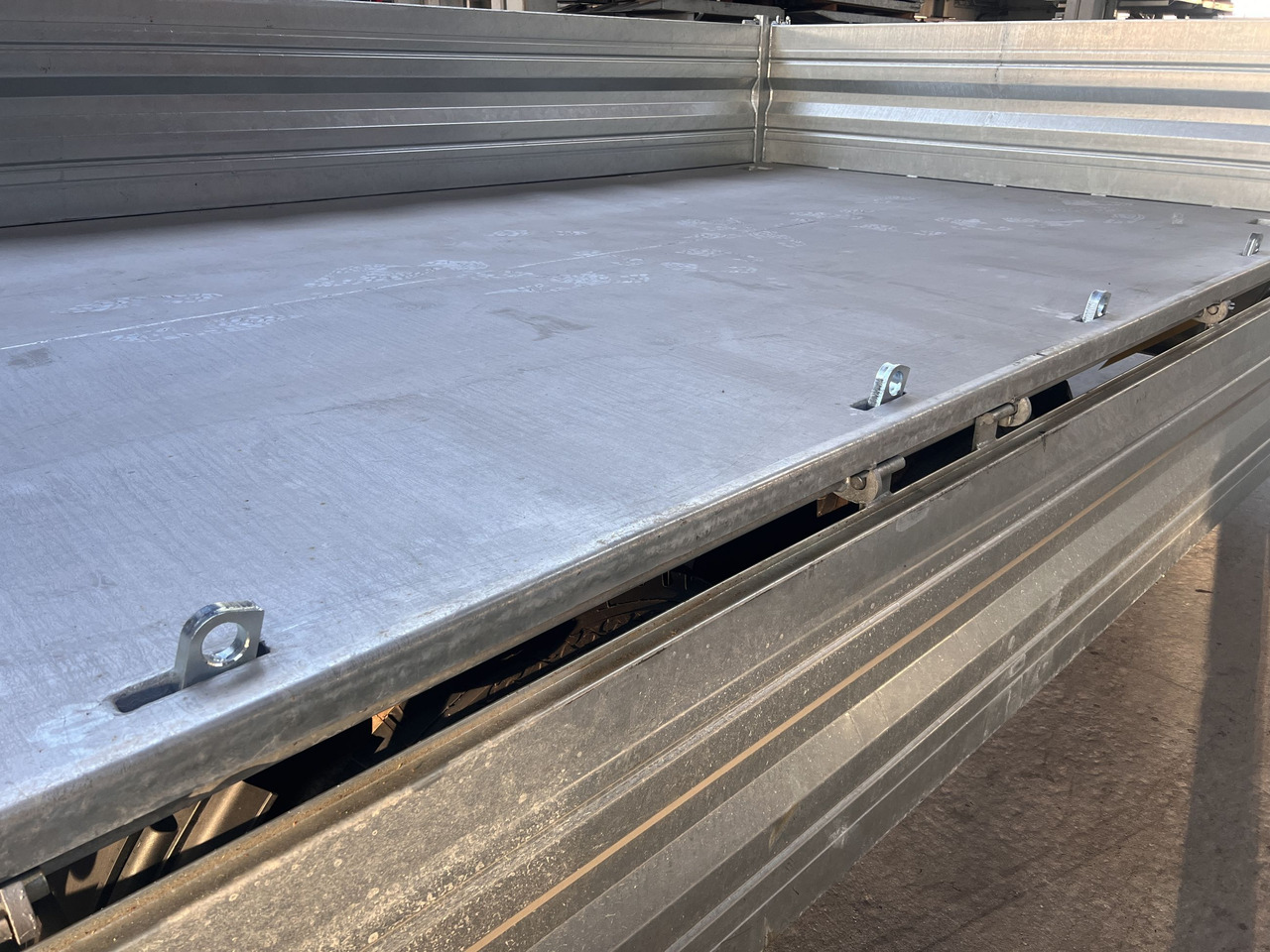 Möslein TTD 19 B neuer 19 t Tandemkipper- Tieflader - Rơ moóc ben: hình 2 Möslein TTD 19 B neuer 19 t Tandemkipper- Tieflader - Rơ moóc ben: hình 2