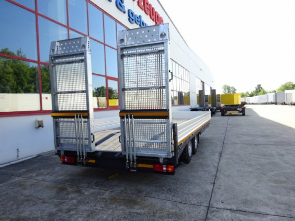 Möslein TTT 13 6,2 BR Weiß Neuer 13 t GG Tandemtieflader mit Breiten Rampen - Rơ moóc thùng thấp: hình 4 Möslein TTT 13 6,2 BR Weiß Neuer 13 t GG Tandemtieflader mit Breiten Rampen - Rơ moóc thùng thấp: hình 4