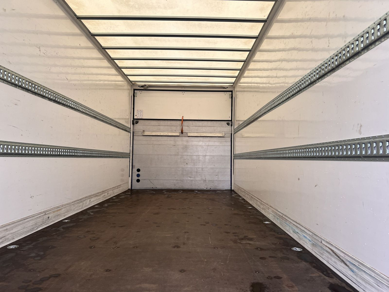 Möslein Tandem Koffer, Ladebordwand + Durchladbar, Weni - Rơ moóc hộp kín: hình 5 Möslein Tandem Koffer, Ladebordwand + Durchladbar, Weni - Rơ moóc hộp kín: hình 5
