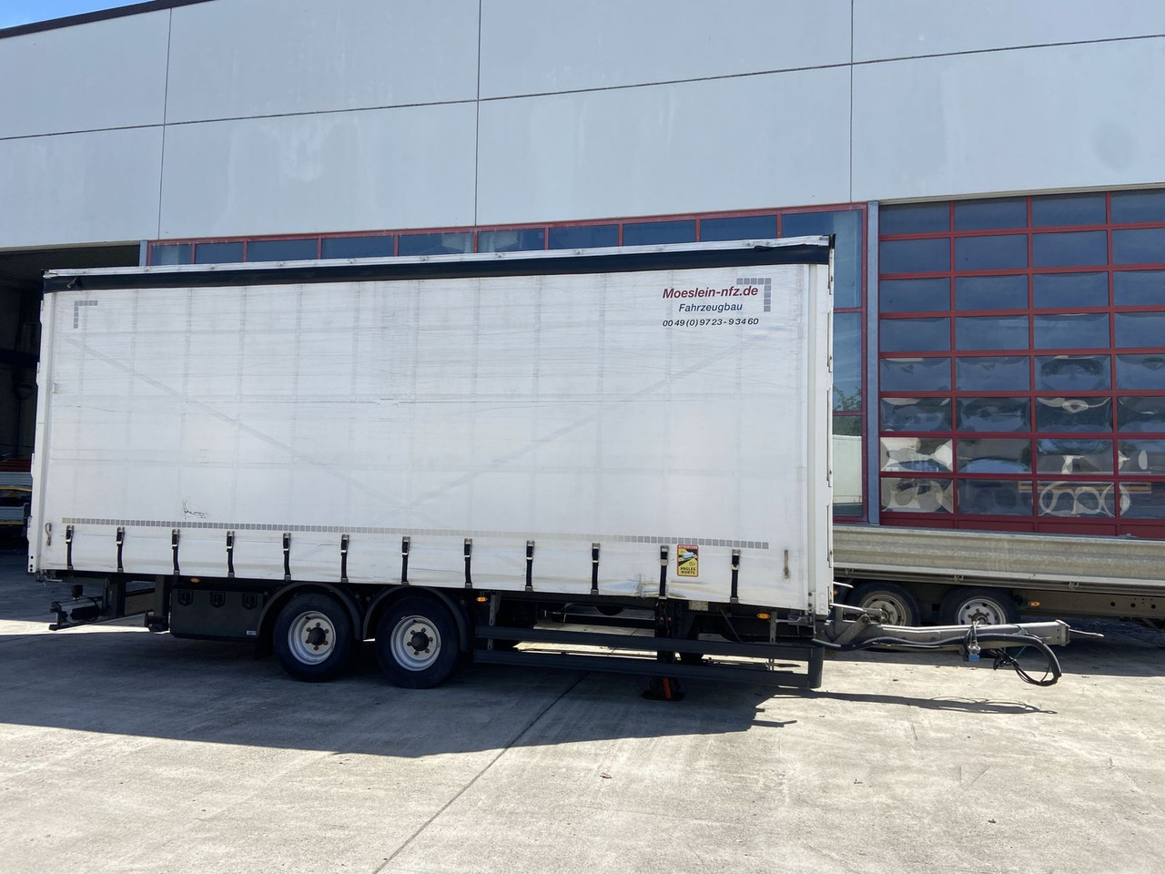 Möslein Tandem- Planenanhänger Durchladbar - Rơ moóc mui bạt: hình 1 Möslein Tandem- Planenanhänger Durchladbar - Rơ moóc mui bạt: hình 1