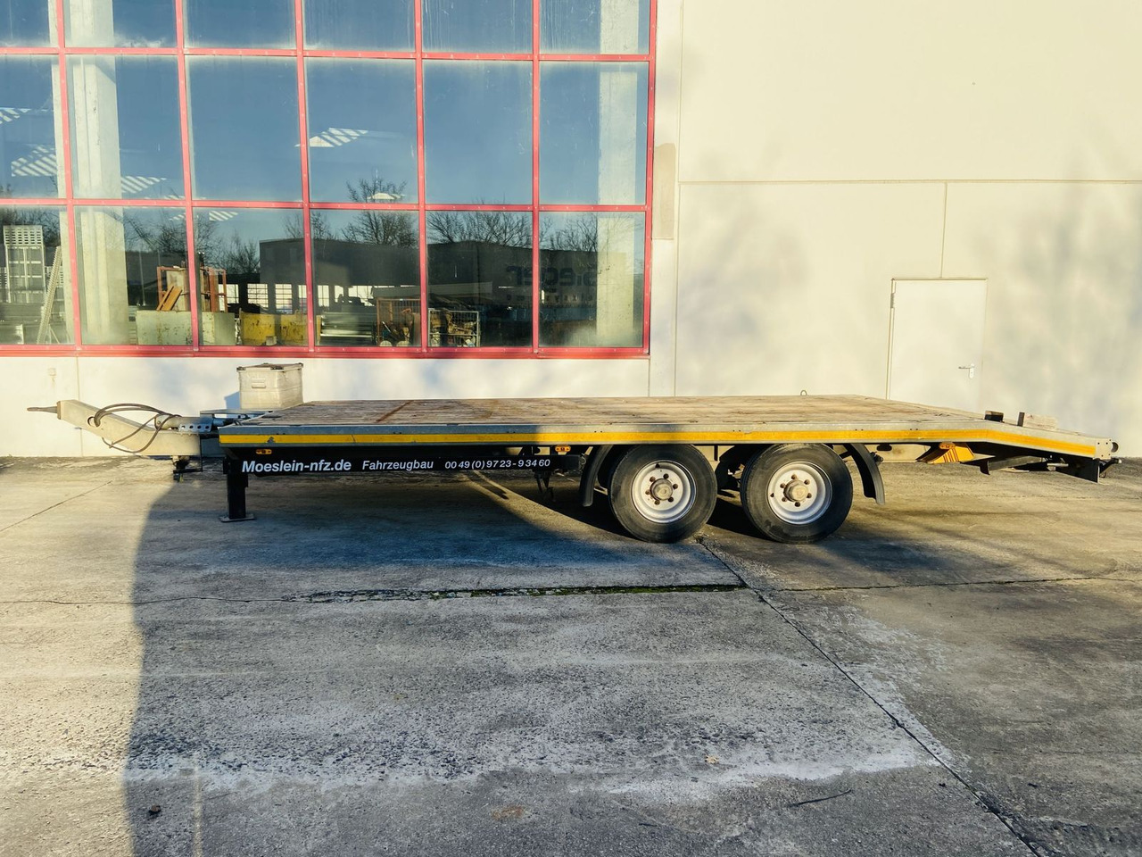 Möslein Tandemtieflader - Rơ moóc thùng thấp: hình 1 Möslein Tandemtieflader - Rơ moóc thùng thấp: hình 1
