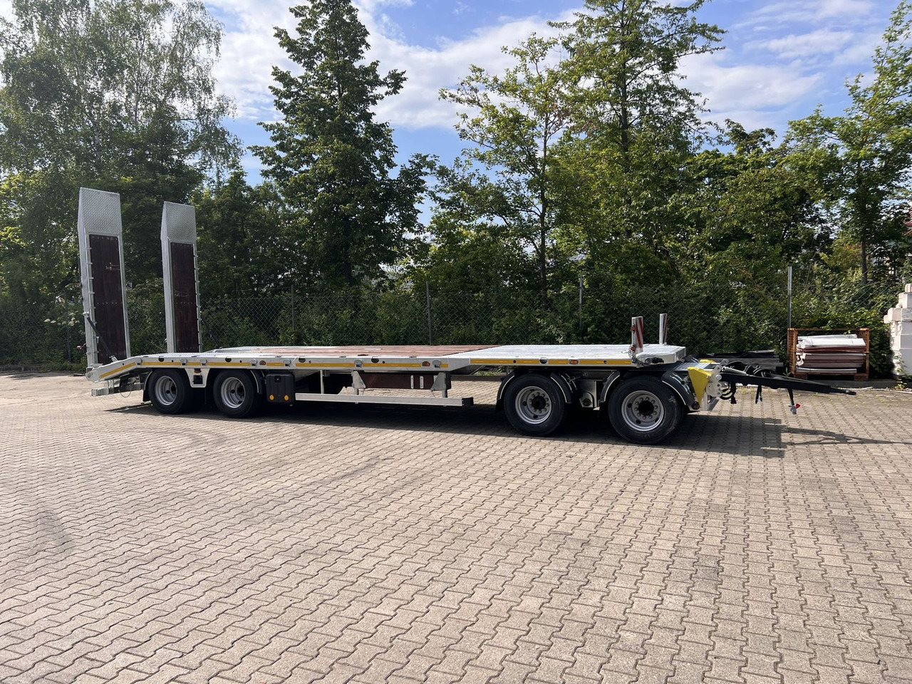 Möslein neuer 4 Achs Tieflader gerade hydraulischen Ram - Rơ moóc thùng thấp: hình 5 Möslein neuer 4 Achs Tieflader gerade hydraulischen Ram - Rơ moóc thùng thấp: hình 5