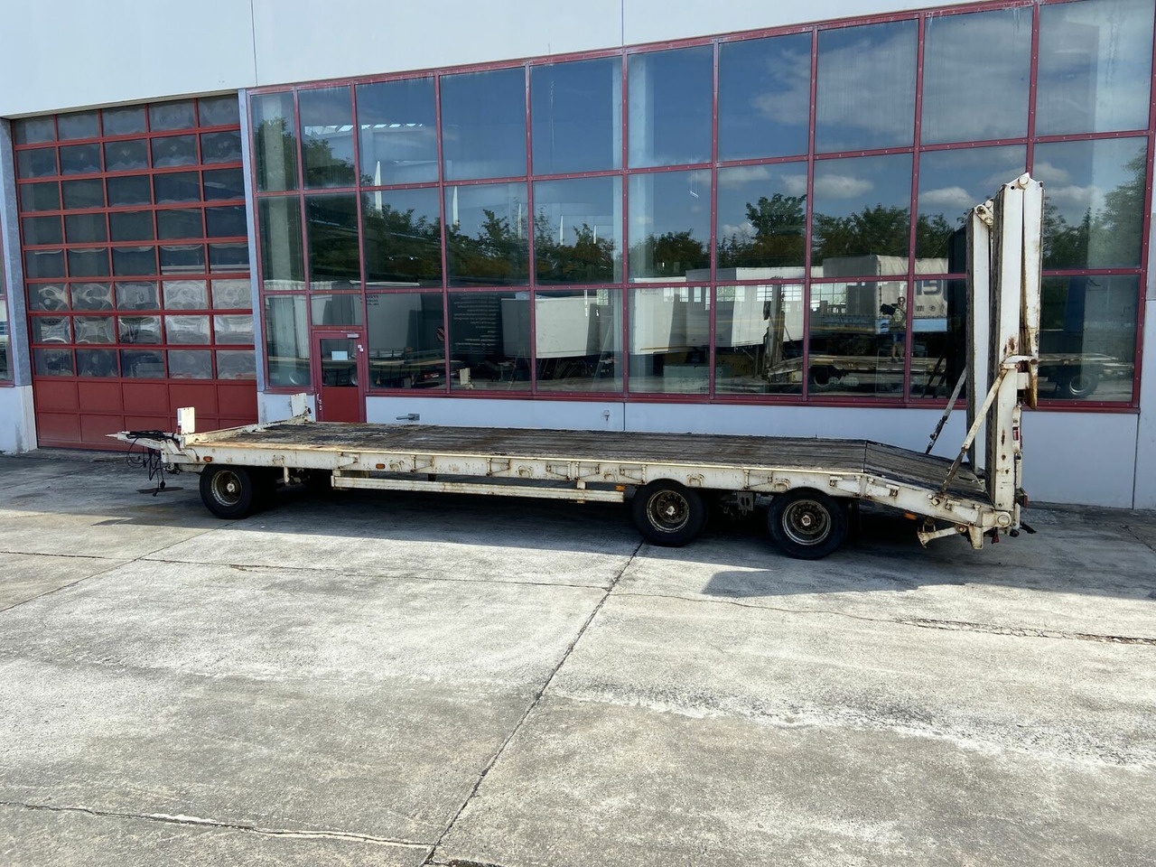 Müller-Mitteltal 3 Achs Tieflader 9,20 m Ladefläche - Rơ moóc thùng thấp: hình 3 Müller-Mitteltal 3 Achs Tieflader 9,20 m Ladefläche - Rơ moóc thùng thấp: hình 3