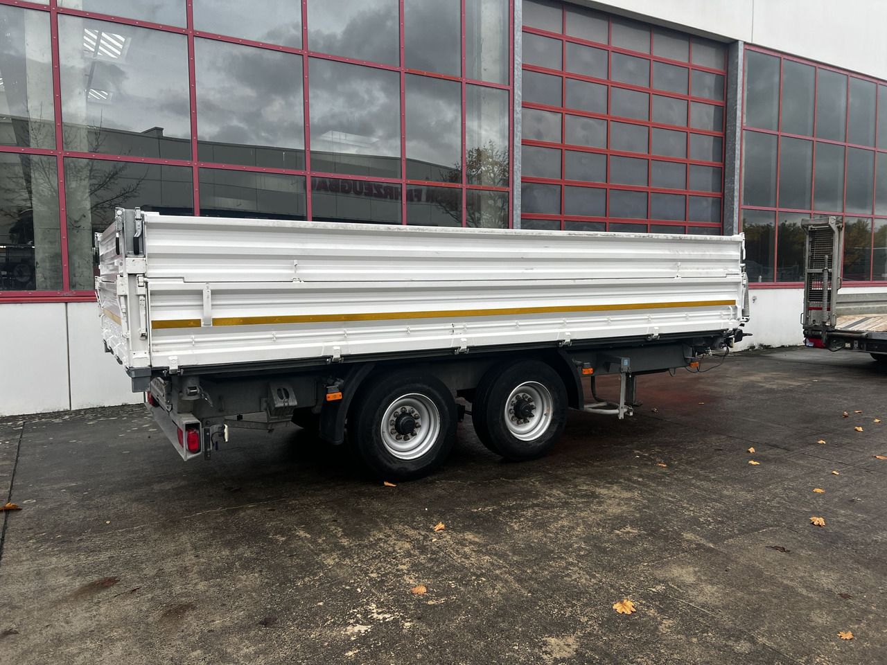 Schmid Fahrzeugbau DK 135 AR 13,5 t Tandemkipper mit Aufsatzbordwänden - Rơ moóc ben: hình 2 Schmid Fahrzeugbau DK 135 AR 13,5 t Tandemkipper mit Aufsatzbordwänden - Rơ moóc ben: hình 2