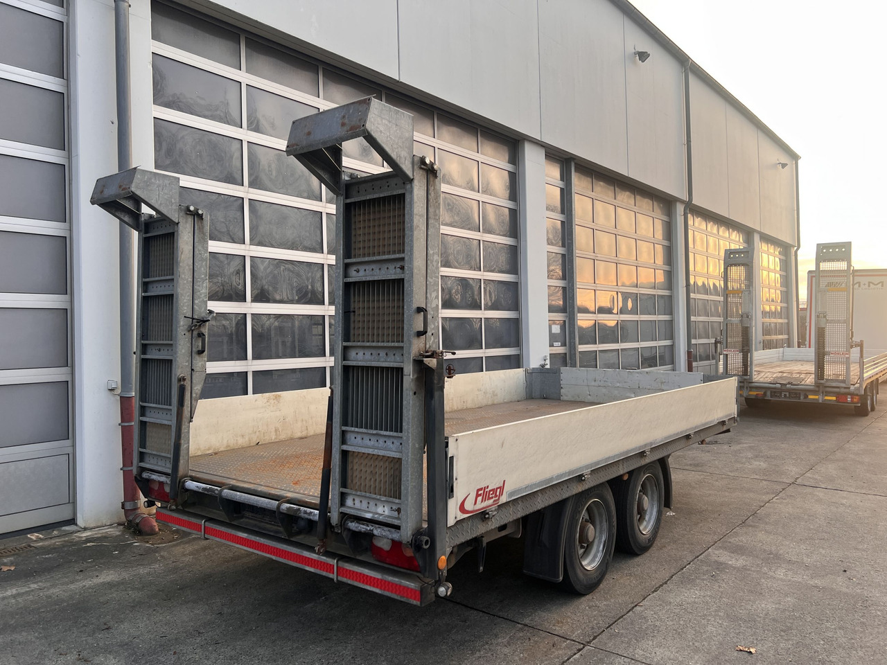 Tt Tandemtieflader - Rơ moóc thùng thấp: hình 5 Tt Tandemtieflader - Rơ moóc thùng thấp: hình 5