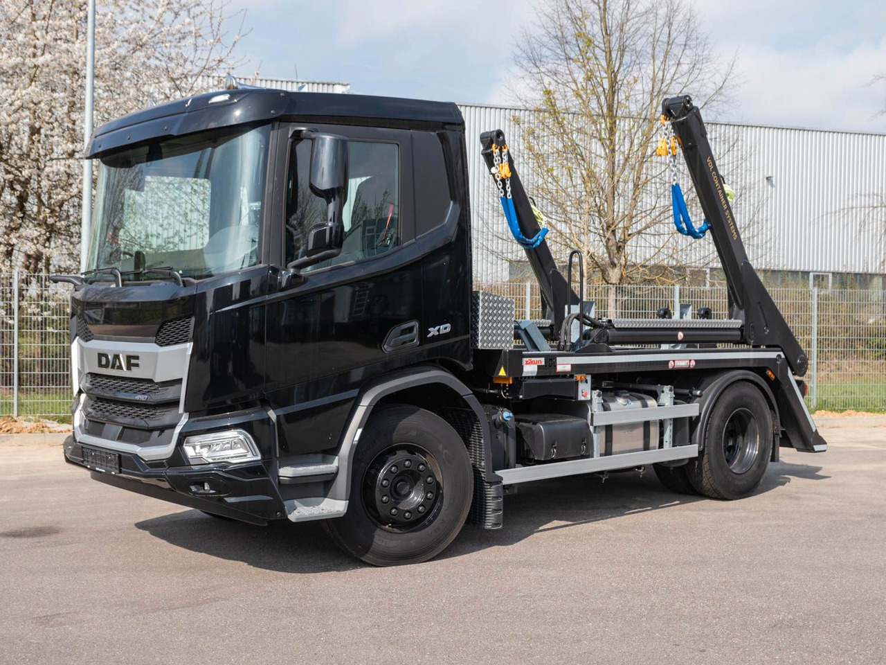 DAF FA XD 410 VDL Absetzkipper DAF FA XD 410 VDL Absetzkipper - Xe tải chở thùng nhỏ: hình 3 DAF FA XD 410 VDL Absetzkipper DAF FA XD 410 VDL Absetzkipper - Xe tải chở thùng nhỏ: hình 3