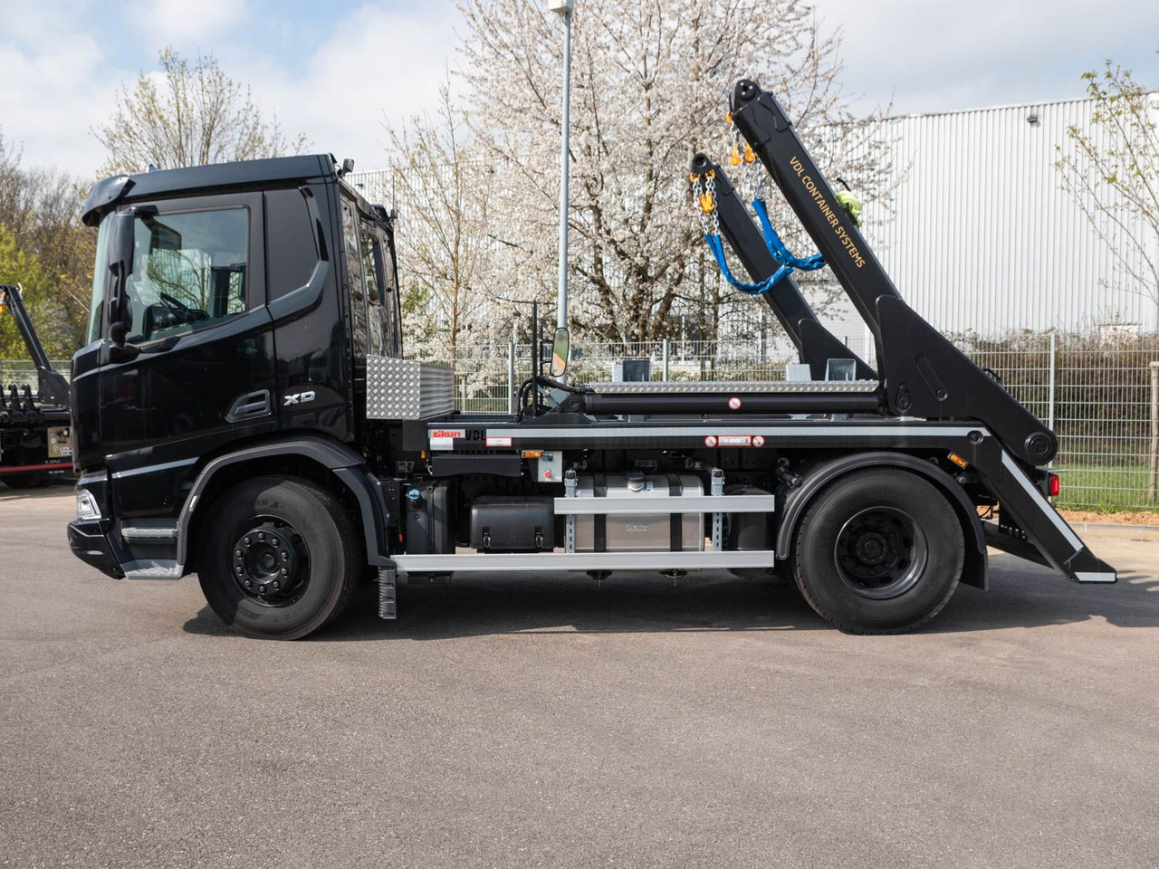 DAF FA XD 410 VDL Absetzkipper DAF FA XD 410 VDL Absetzkipper - Xe tải chở thùng nhỏ: hình 4 DAF FA XD 410 VDL Absetzkipper DAF FA XD 410 VDL Absetzkipper - Xe tải chở thùng nhỏ: hình 4
