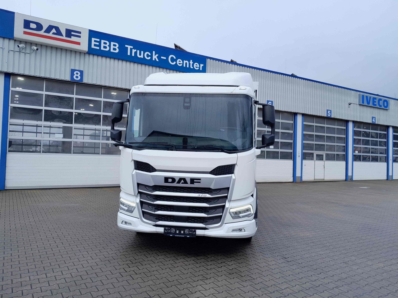 DAF XD 370 Fahrgestell DAF XD 370 Fa Swing-Board-Aufbau - Xe tải khung gầm: hình 2 DAF XD 370 Fahrgestell DAF XD 370 Fa Swing-Board-Aufbau - Xe tải khung gầm: hình 2