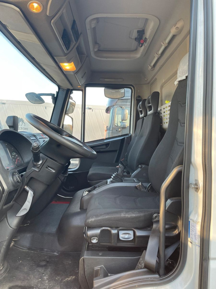 Iveco Eurocargo 75-190 - Xe tải nhỏ thùng kín: hình 3 Iveco Eurocargo 75-190 - Xe tải nhỏ thùng kín: hình 3