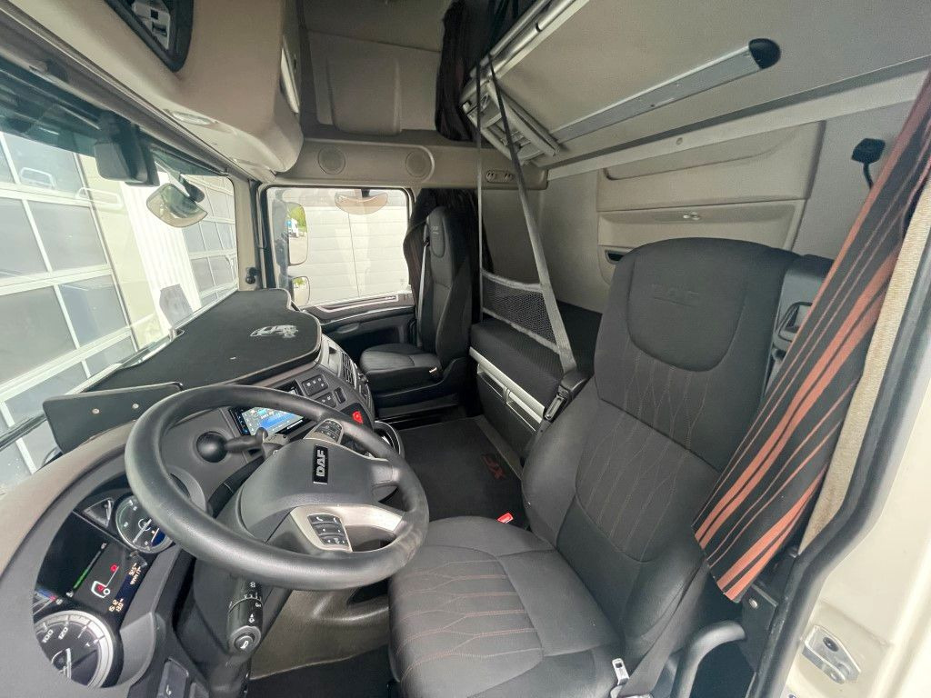 Xe đầu kéo DAF FT XF 480 SSC: hình 9 Xe đầu kéo DAF FT XF 480 SSC: hình 9