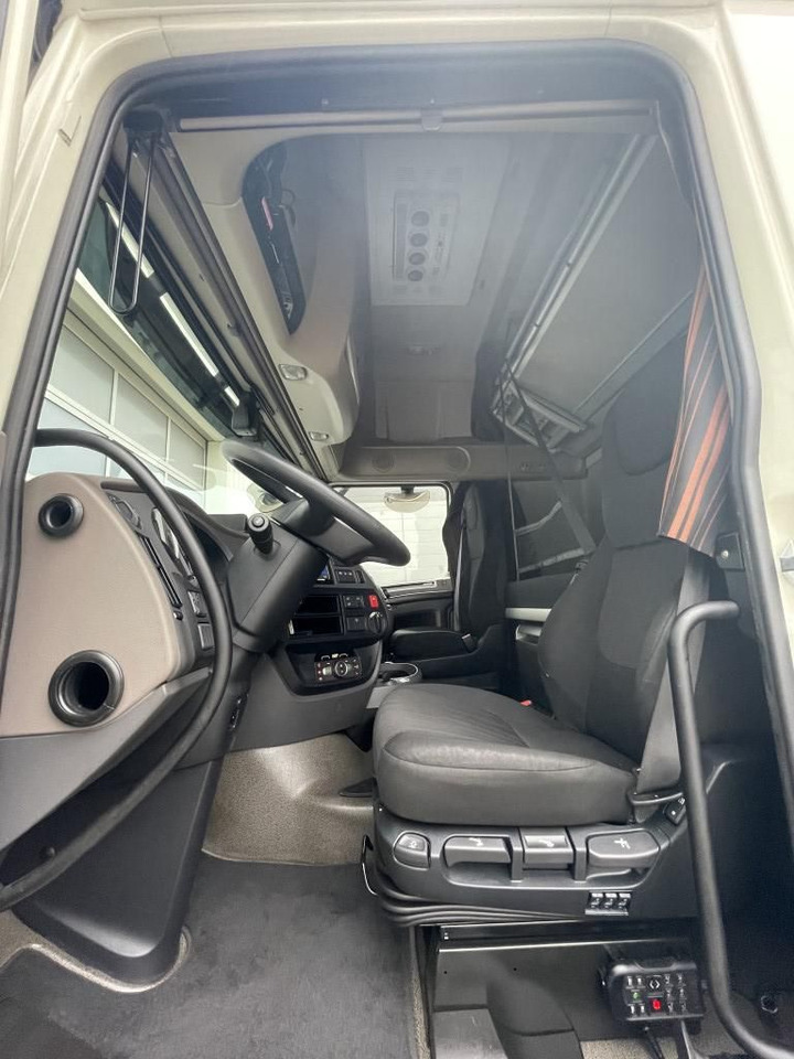 Xe đầu kéo DAF FT XF 480 SSC: hình 10 Xe đầu kéo DAF FT XF 480 SSC: hình 10