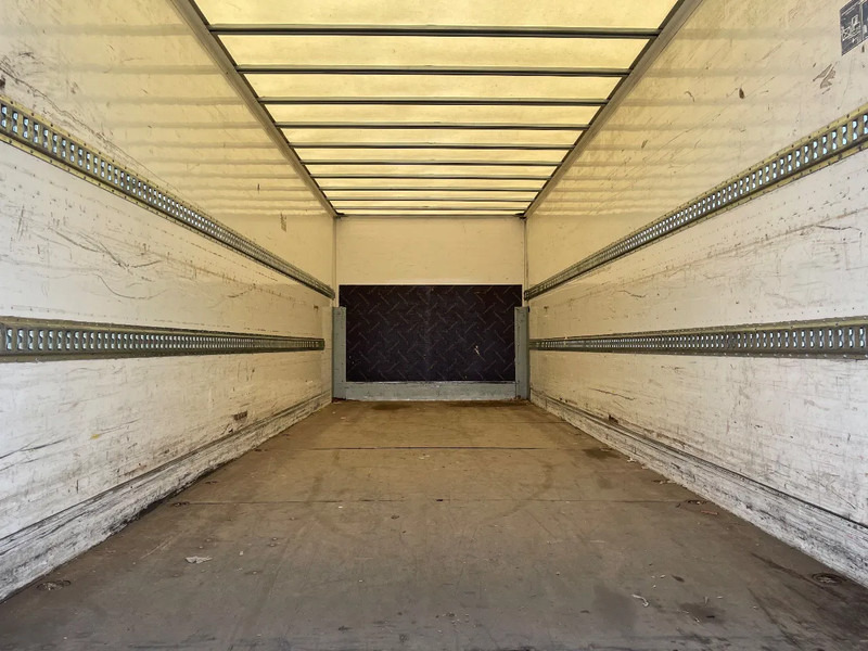 DAF LF 180 8-2016 - Xe tải hộp: hình 5 DAF LF 180 8-2016 - Xe tải hộp: hình 5