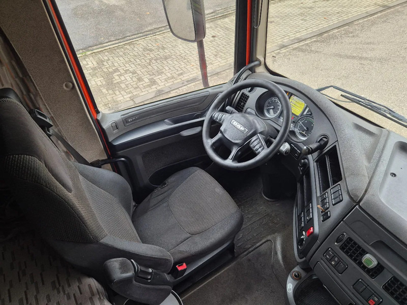 DAF XF 105.460 460 retarder - Xe đầu kéo: hình 5 DAF XF 105.460 460 retarder - Xe đầu kéo: hình 5