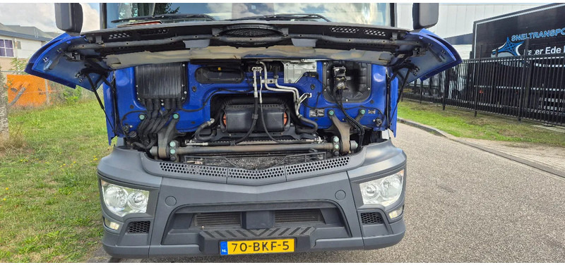 Xe đầu kéo Mercedes-Benz Actros 1833: hình 12 Xe đầu kéo Mercedes-Benz Actros 1833: hình 12