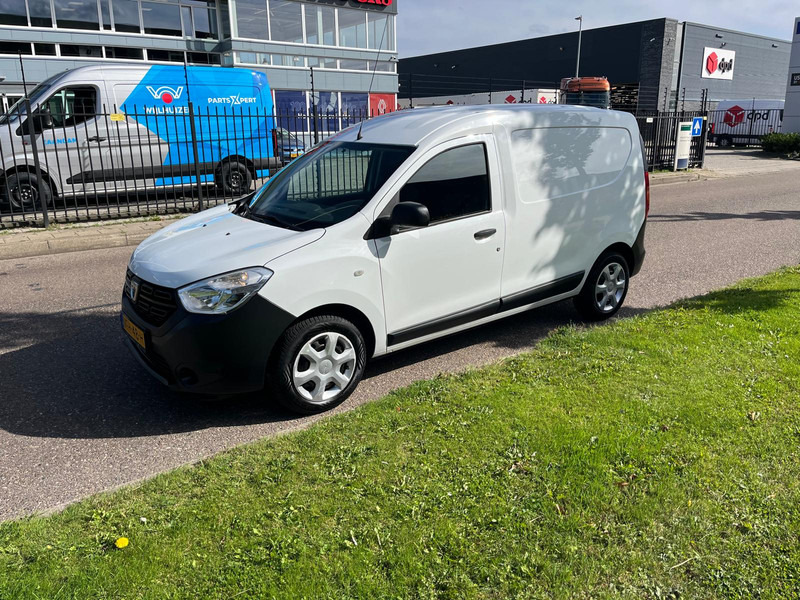 Dacia Dokker 1.5 dci 75 pk Euro 6 - Xe van nhỏ gọn: hình 1 Dacia Dokker 1.5 dci 75 pk Euro 6 - Xe van nhỏ gọn: hình 1