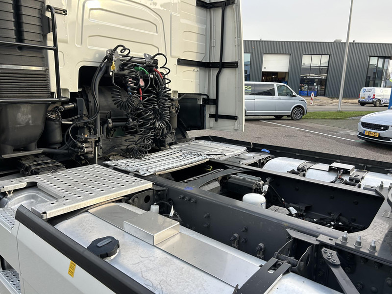 Volvo FH - Xe đầu kéo: hình 5 Volvo FH - Xe đầu kéo: hình 5